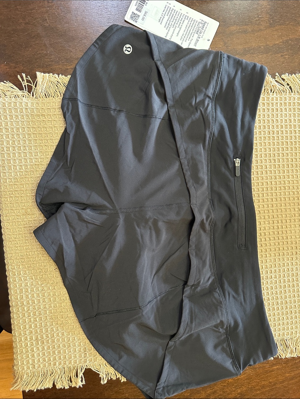 lululemon Sped Up LR short Black 2.5” liner sz 12 regular